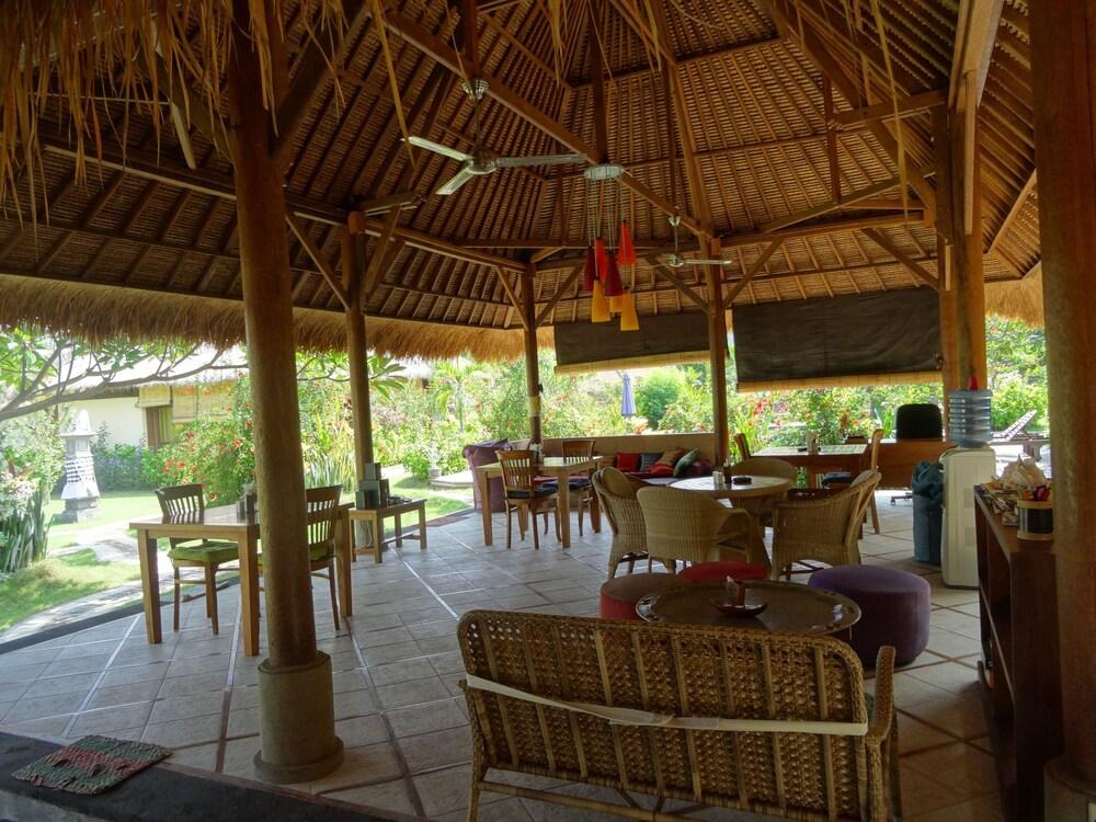 Sunia Loka Bungalows & Dive Center Pemuteran Esterno foto