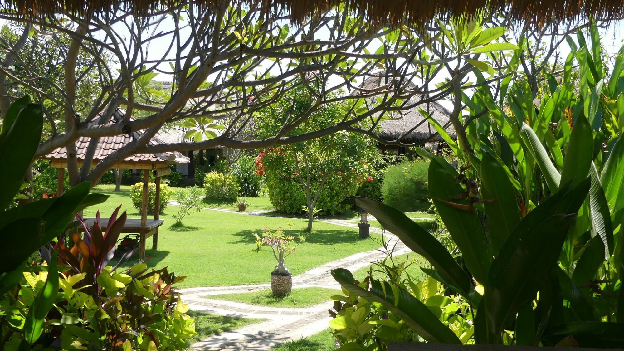 Sunia Loka Bungalows & Dive Center Pemuteran Esterno foto