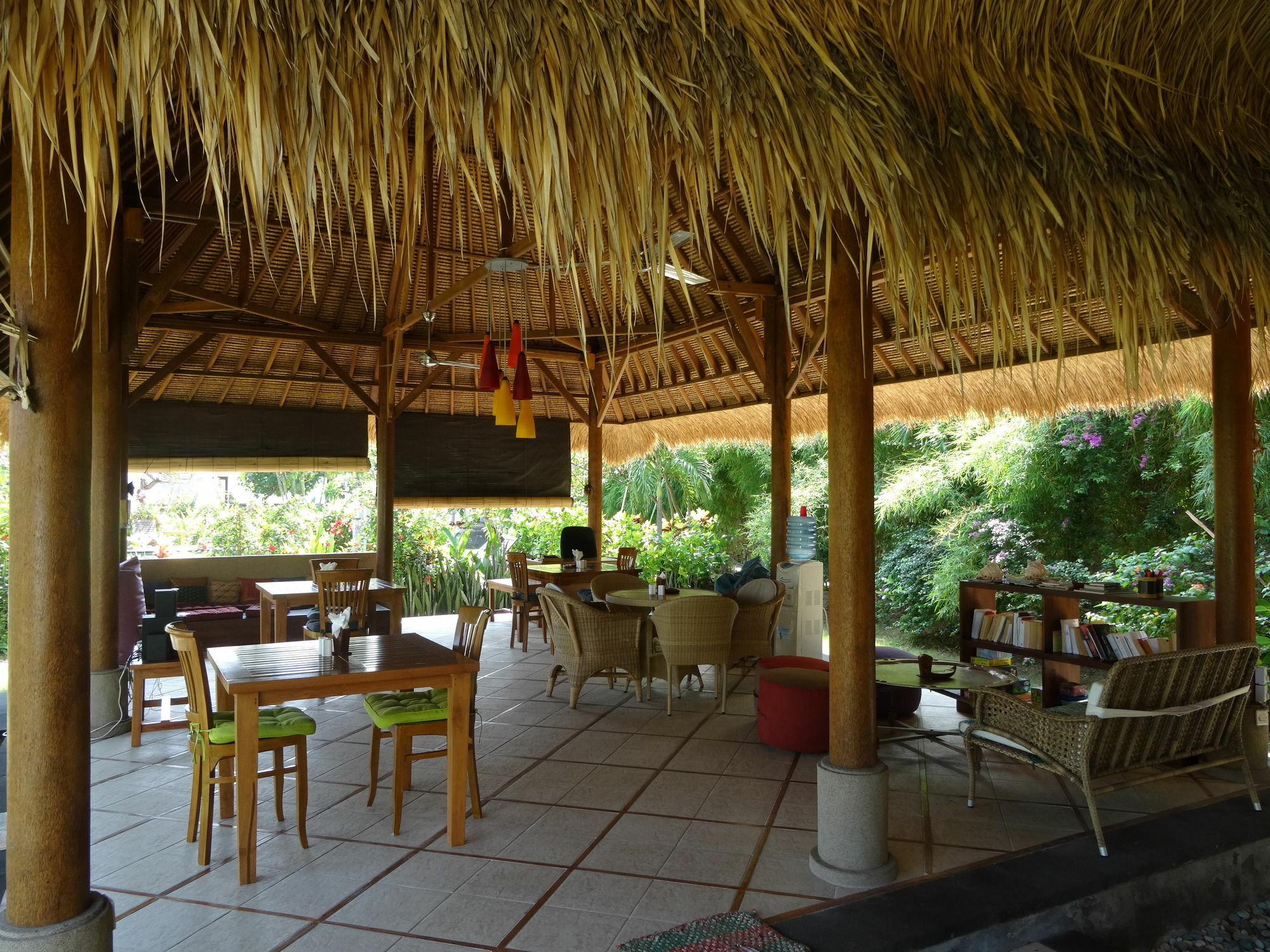 Sunia Loka Bungalows & Dive Center Pemuteran Esterno foto